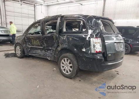 2014 Chrysler Town & Country Touring from USA, damaged, VIN 2C4RC1BG0ER325727